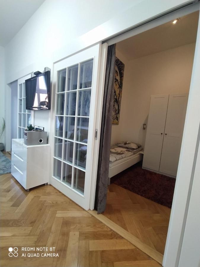 Apartment Zrinjevac ซาเกร็บ ภายนอก รูปภาพ