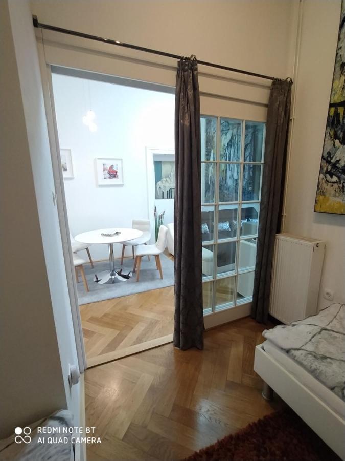 Apartment Zrinjevac ซาเกร็บ ภายนอก รูปภาพ