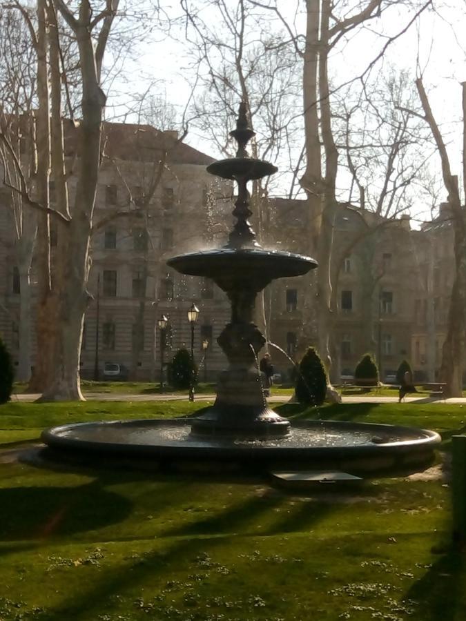 Apartment Zrinjevac ซาเกร็บ ภายนอก รูปภาพ