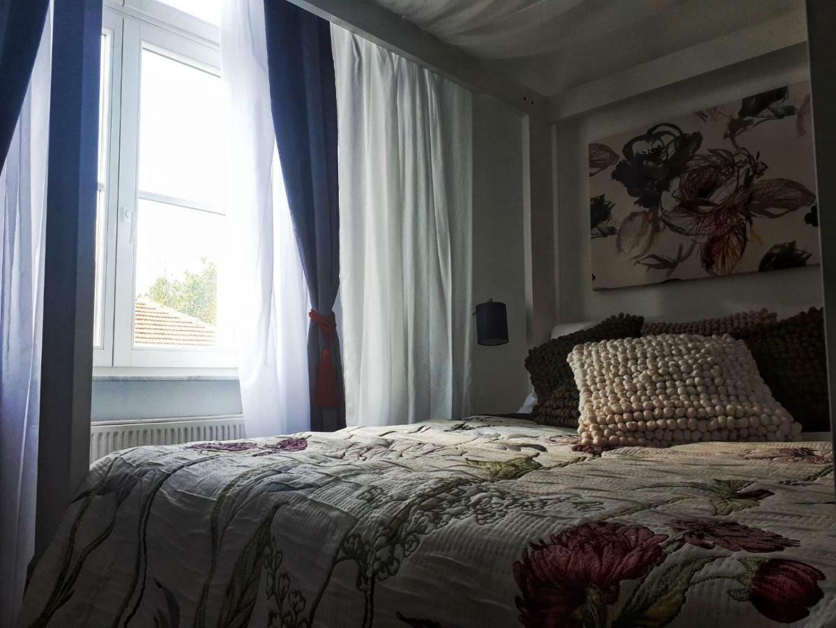 Apartment Zrinjevac ซาเกร็บ ภายนอก รูปภาพ